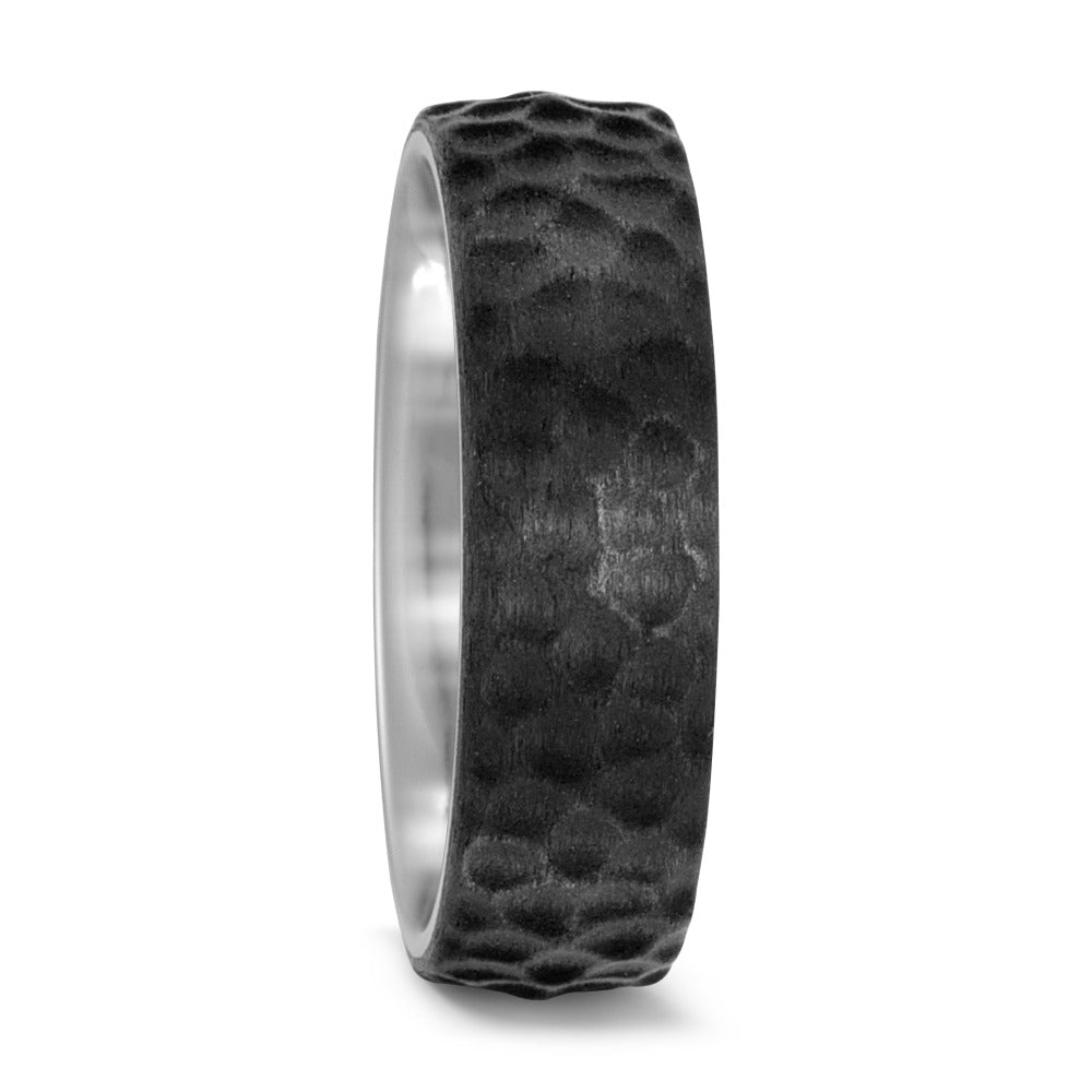 Partnerring Titan, Carbon