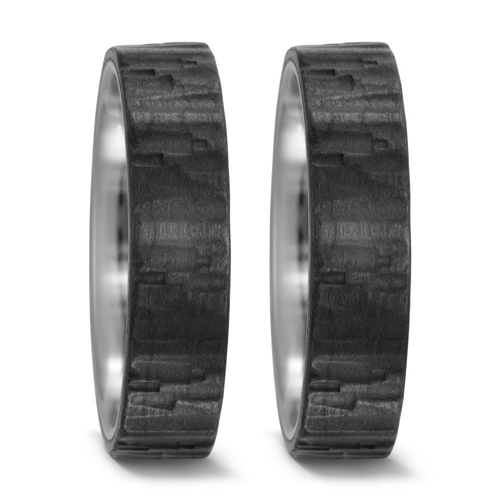 Partnerring Titan, Carbon